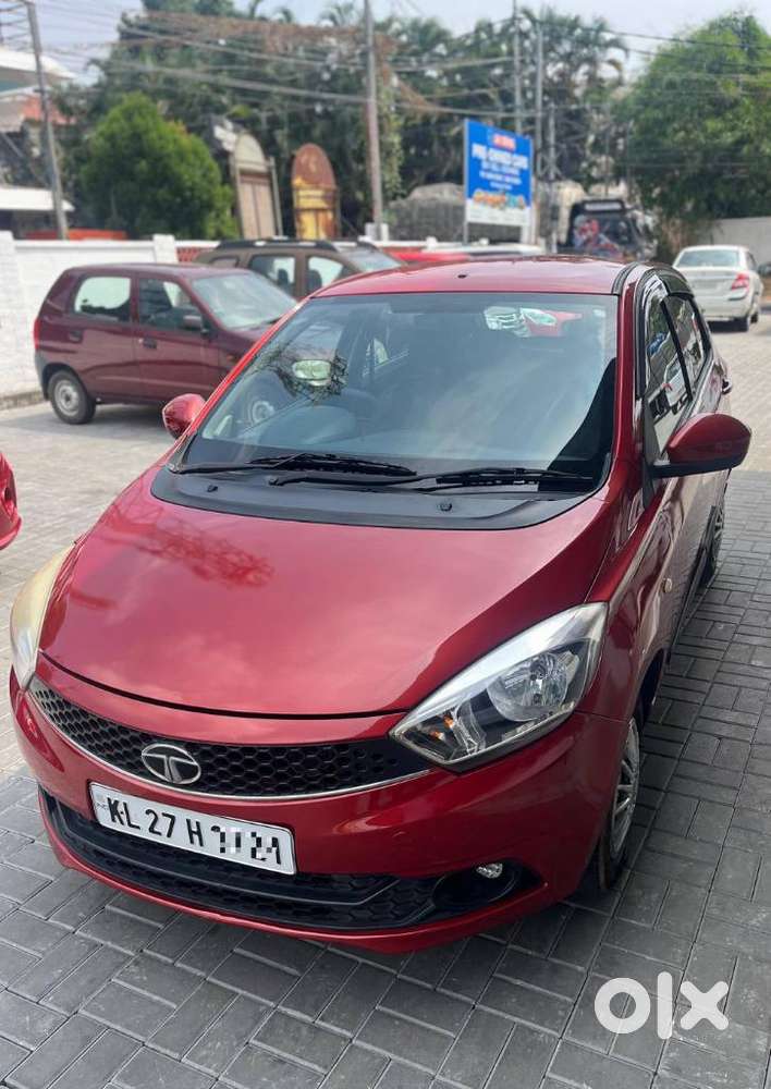 Tata Tiago, 2017, Petrol