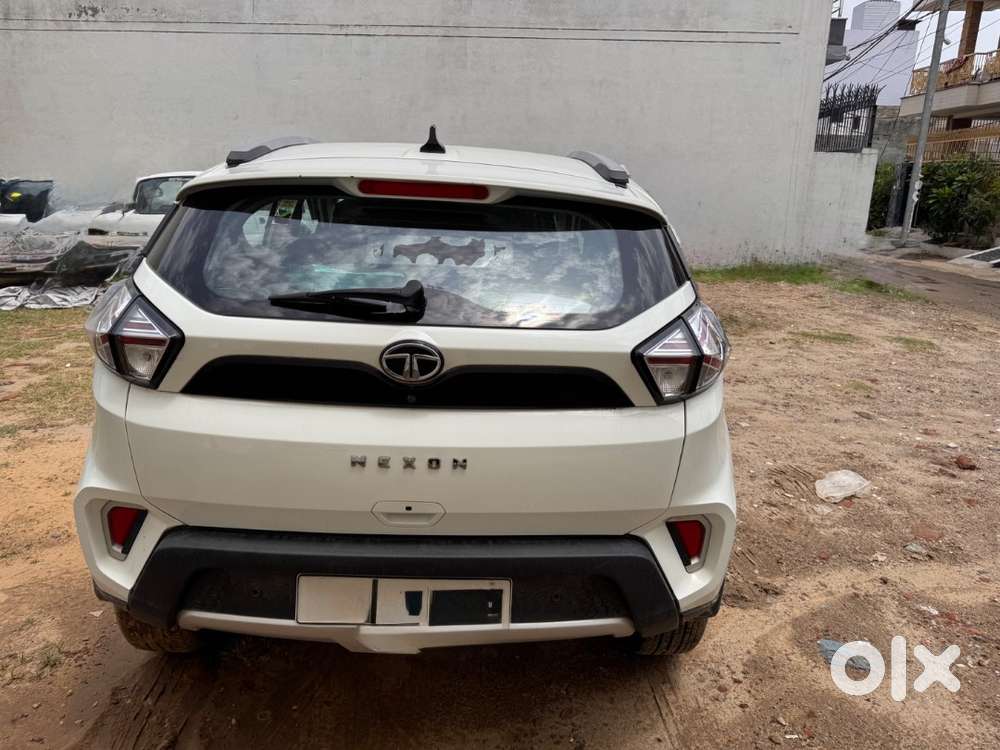 Tata Nexon 2022 Top Model With Sunroof