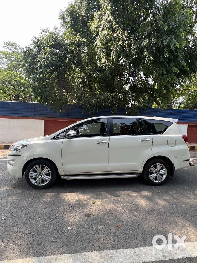Toyota Innova Crysta 2.4 Zx Mt, 2016, Diesel