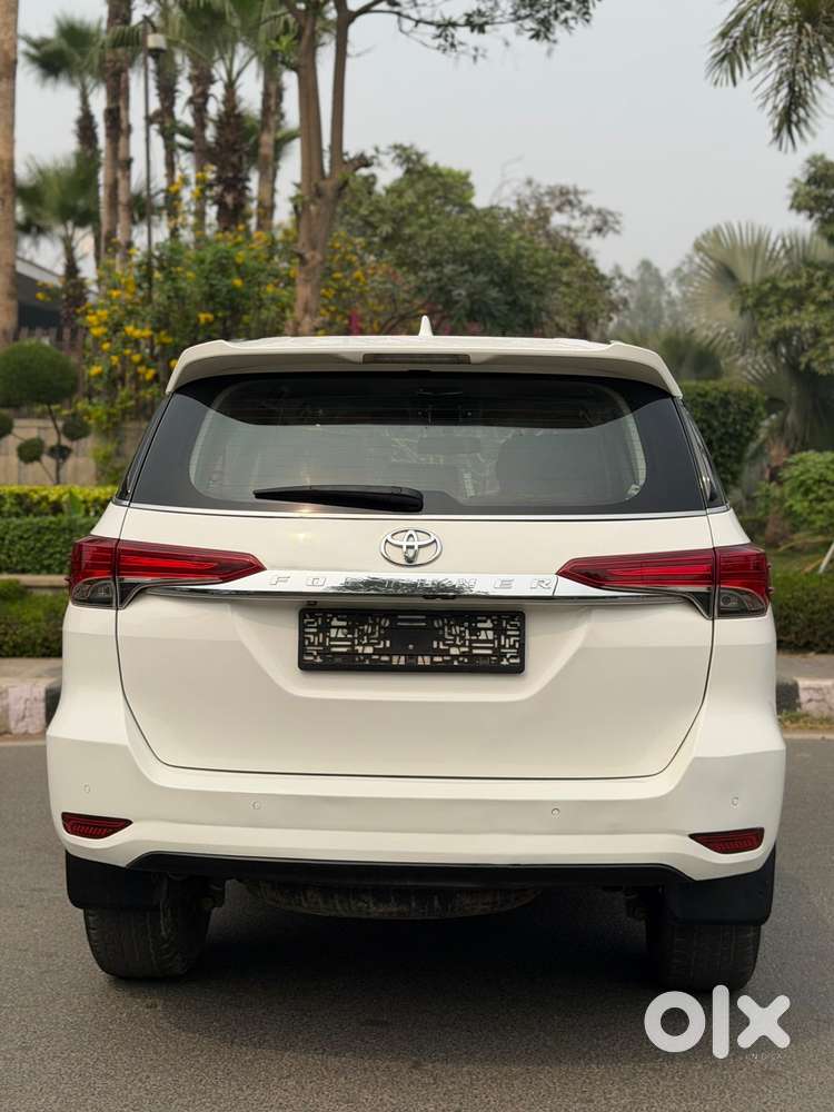 Toyota Fortuner 4x2 Mt 2.7 Petrol, 2020, Petrol