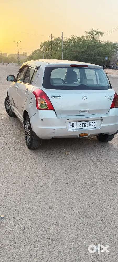 Maruti Suzuki Swift 2010 Diesel 88000 Km Driven
