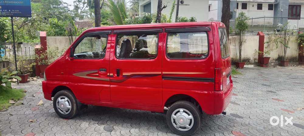 Maruti Suzuki Eeco 7 Seater Standard, 2010, Petrol
