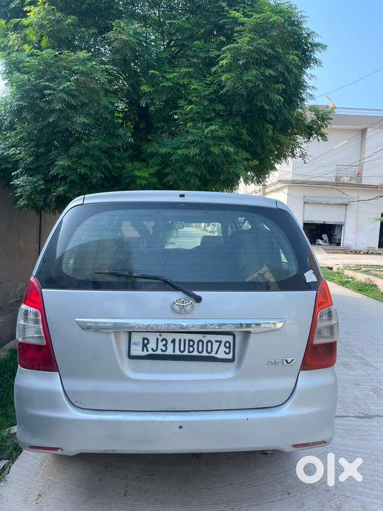 Toyota Innova Diesel 2012