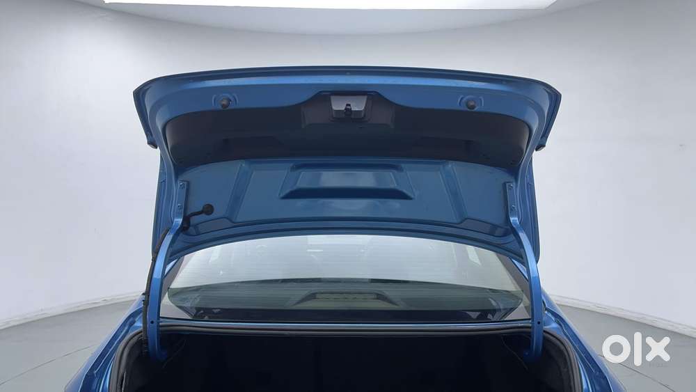 Skoda Slavia Ambition 1.0l Tsi Mt, 2022, Petrol