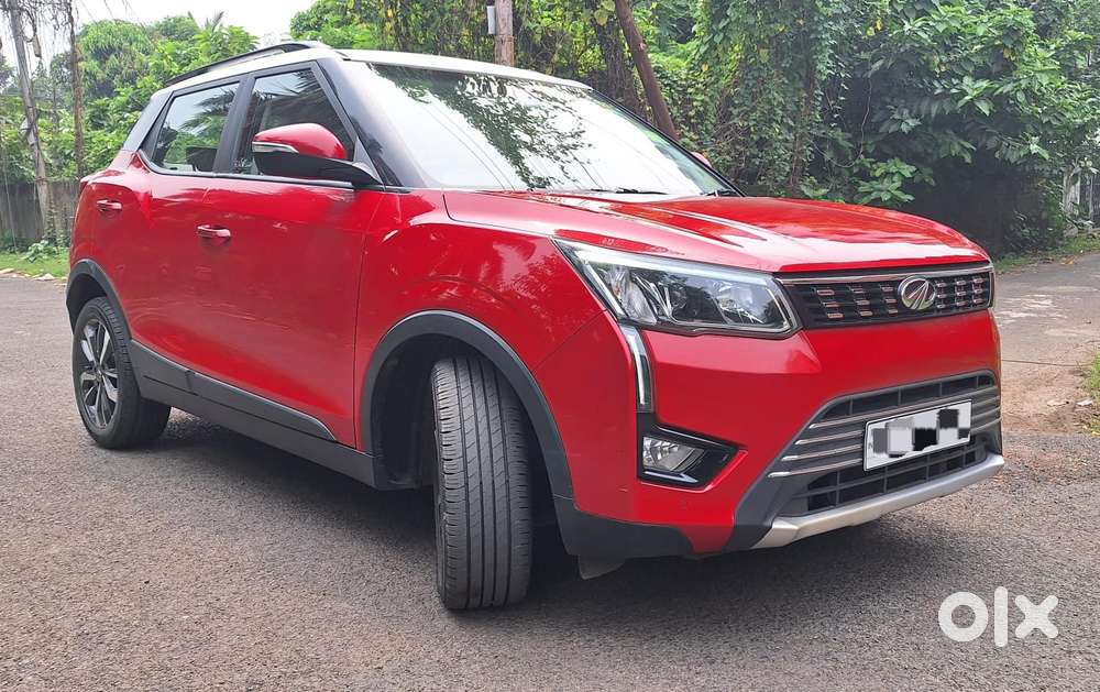 Mahindra Xuv300 W8 Option Dual Tone, 2021, Petrol