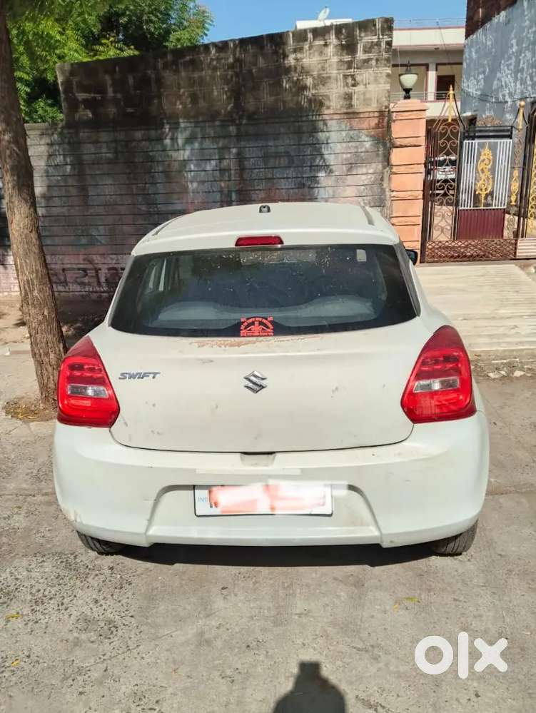Maruti Suzuki Swift 2018 Petrol 90633 Km Driven