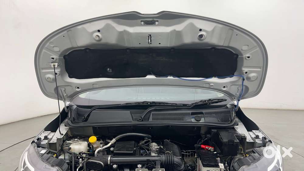 Renault Triber Rxz, 2024, Petrol
