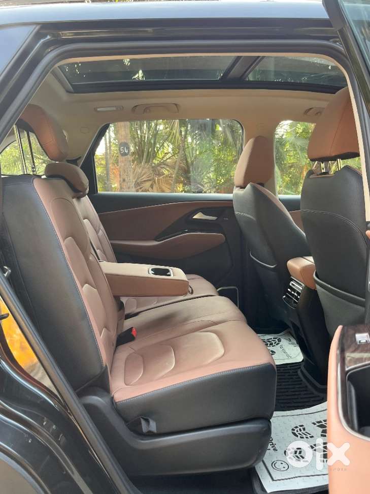 Mg Hector Plus Savvy Pro 1.5 Turbo Petrol Cvt 7 Str, 2023, Petrol