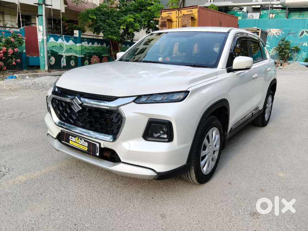 Maruti Suzuki Grand Vitara 1.5 Alpha Smart Hybrid Dual Tone, 2024, P..