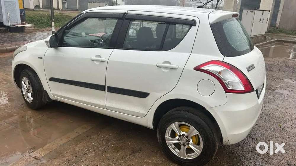 Maruti Suzuki Swift 2014 Vdi White Chandigarh Number