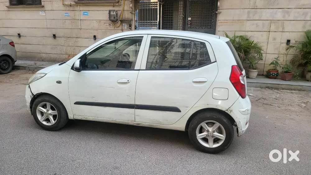 Hyundai I10 Magna 1.2 (2011)  Dl Registered  Well Maintained