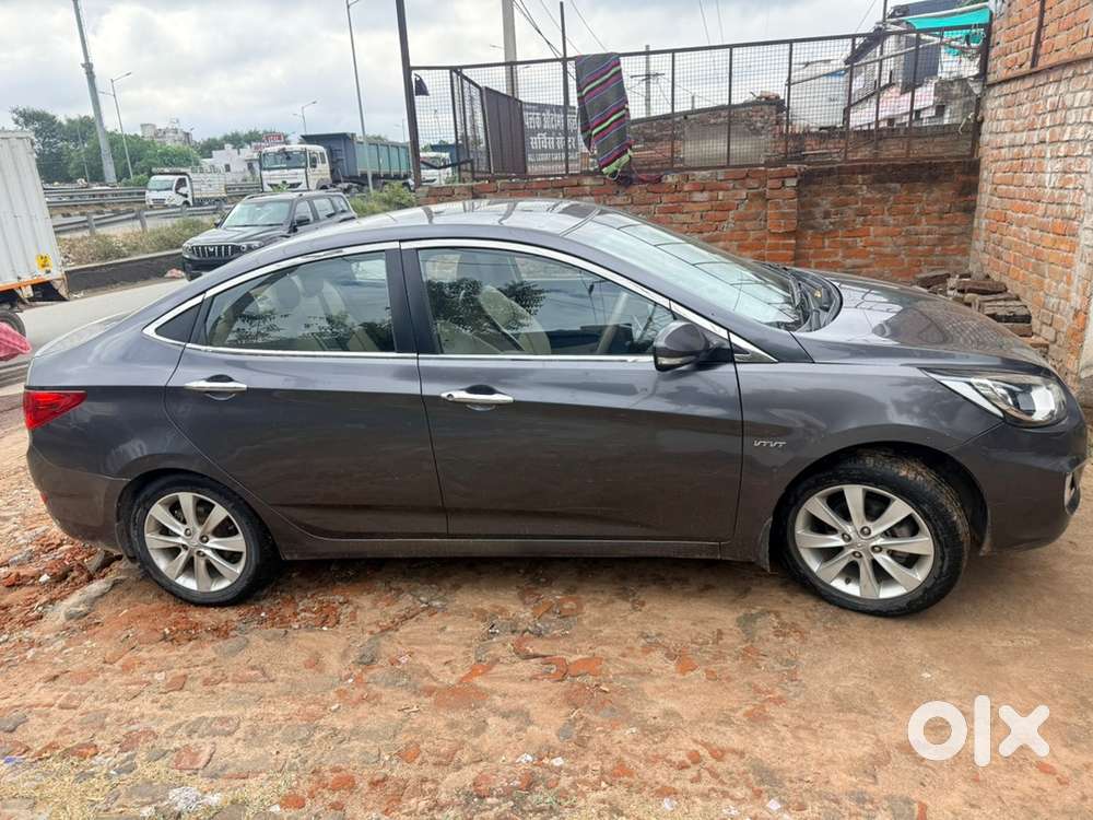 Hyundai Verna Petrol 2011