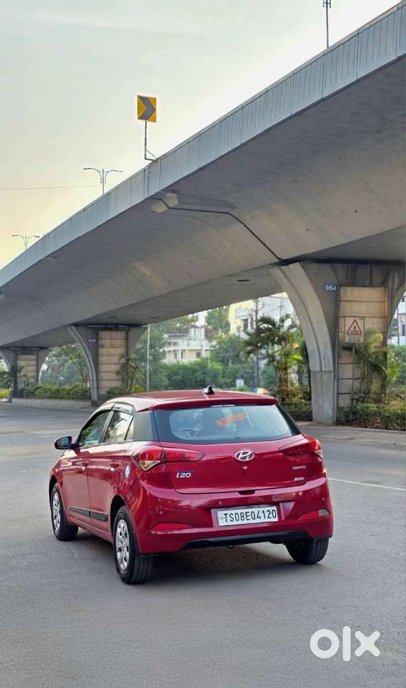 Hyundai I20 Petrol Spotz, 2015, Petrol