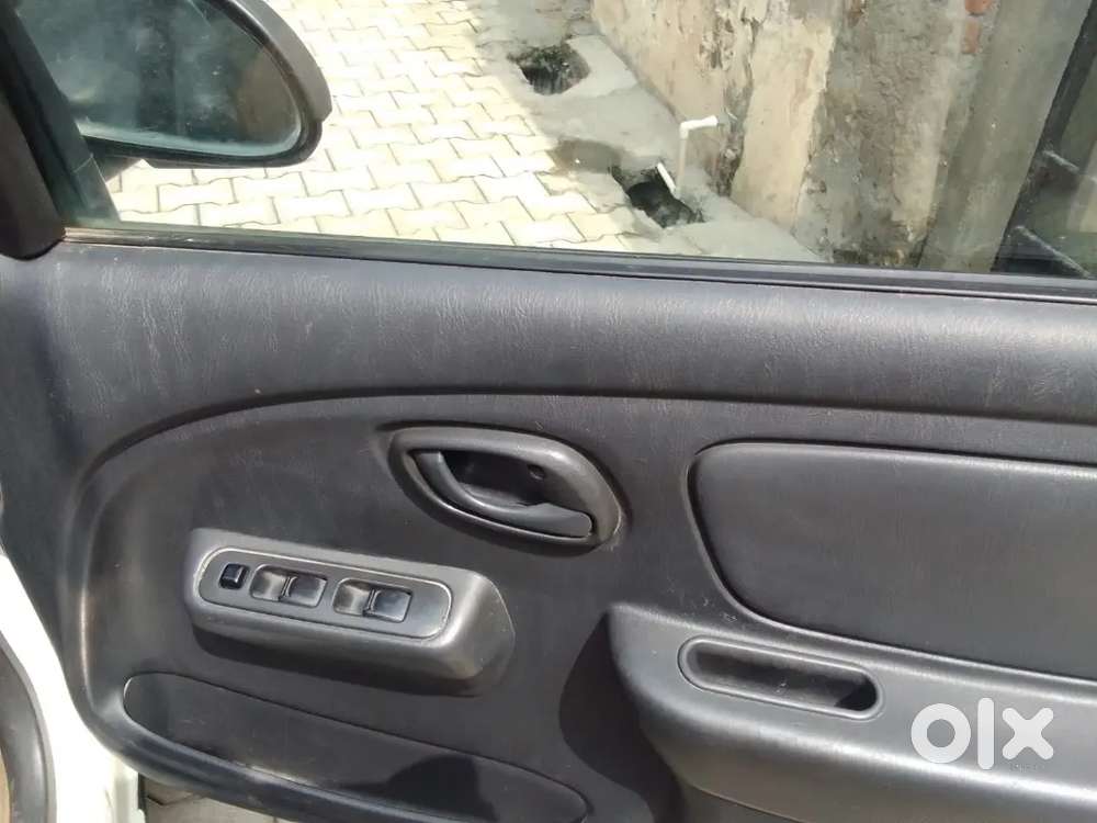 Maruti Suzuki Alto 2011 Petrol Manual Lxi New Tyer