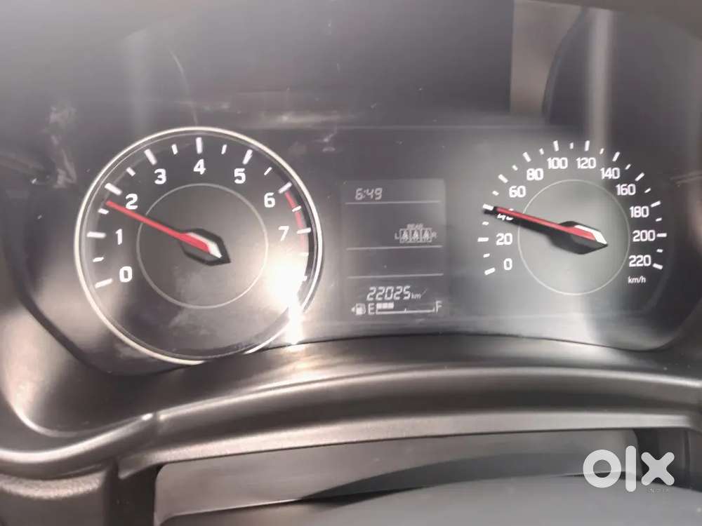 Maruti Suzuki Swift Vxi 2024