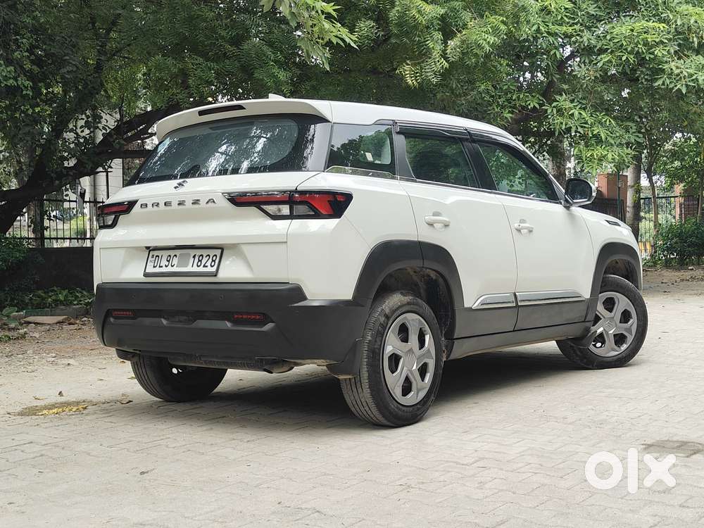 Maruti Suzuki Brezza Lxi S-cng, 2025, Cng & Hybrids