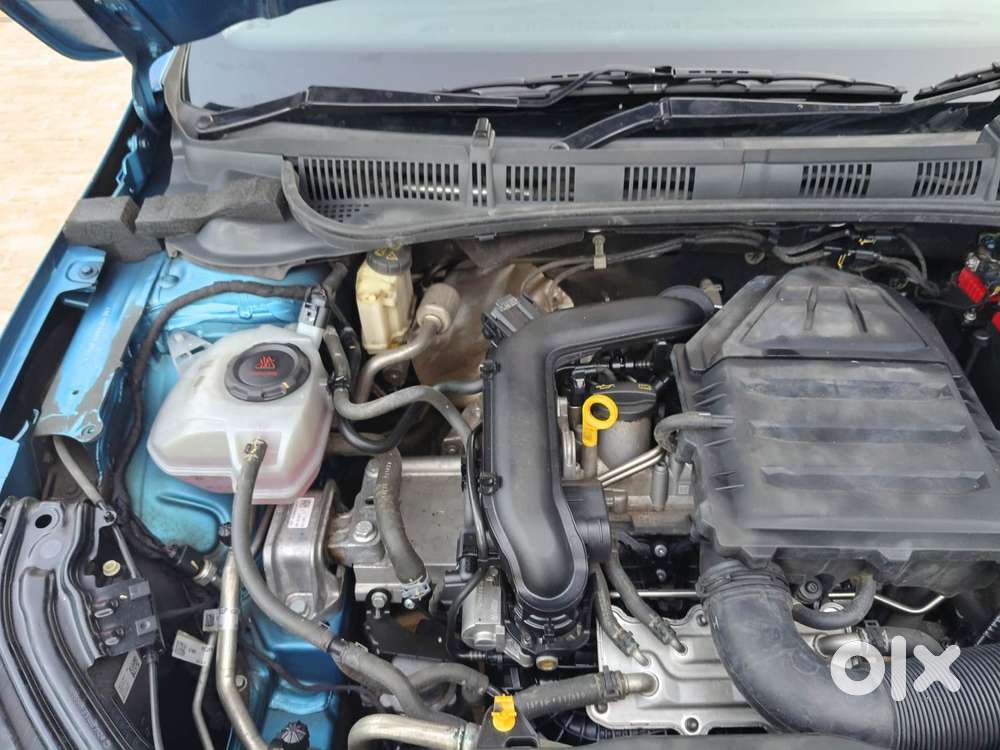 Skoda Slavia Style 1.0l Tsi At, 2022, Petrol