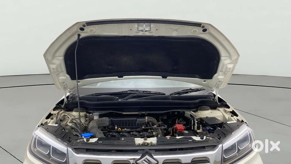 Maruti Suzuki Vitara Brezza 1.5 Vxi At, 2022, Petrol