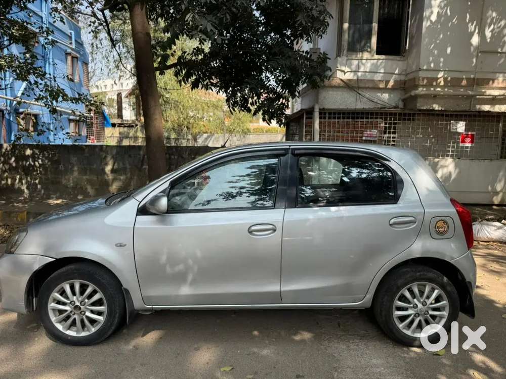 Toyota Etios Liva 2013 Petrol Well Maintained