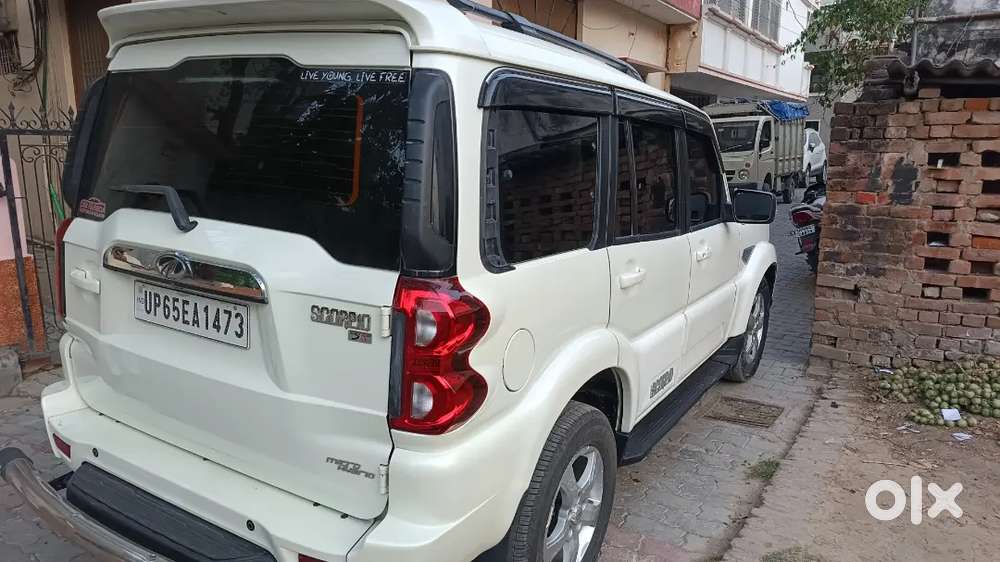 S11 Showroom Condition Gadi Hai Yah Hai