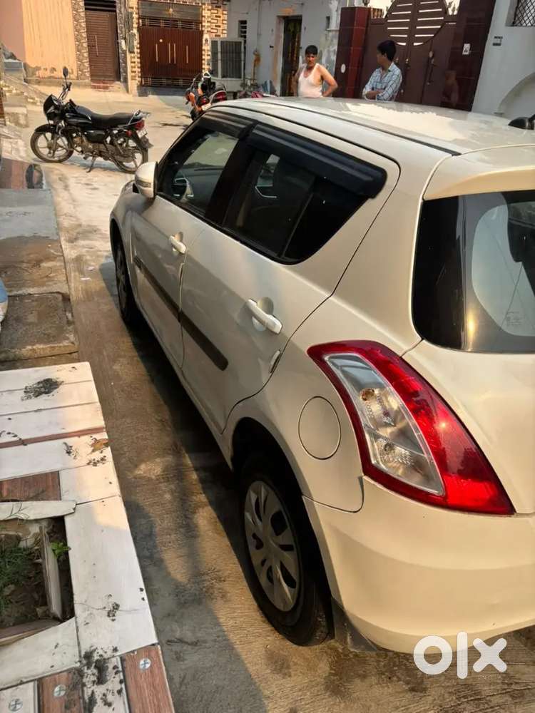 Maruti Suzuki Swift 2016 Petrol 114000 Km Driven