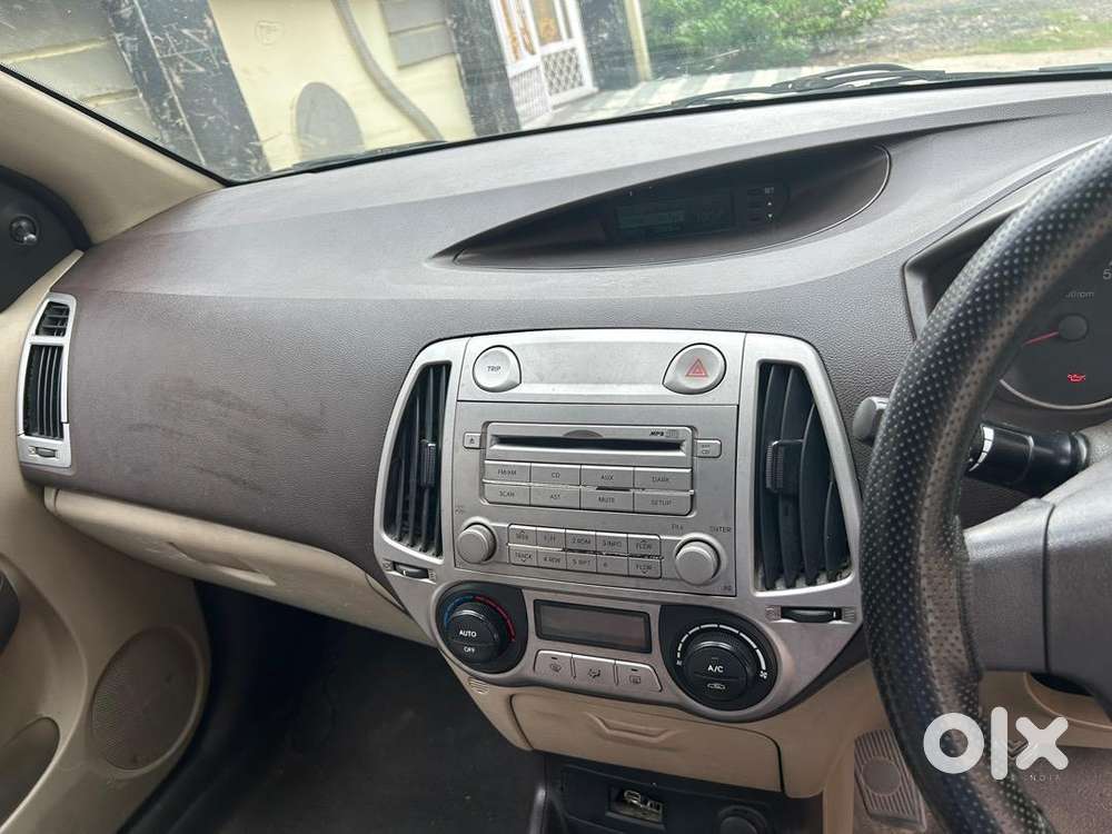 Hyundai Car Manual 2011