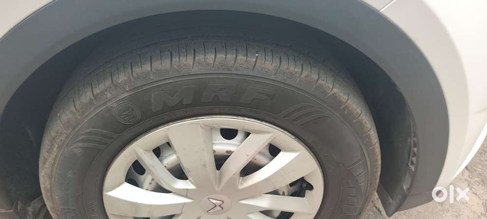 Mahindra Xuv700 2.2 Mx Diesel Mt 5 Str, 2022, Diesel