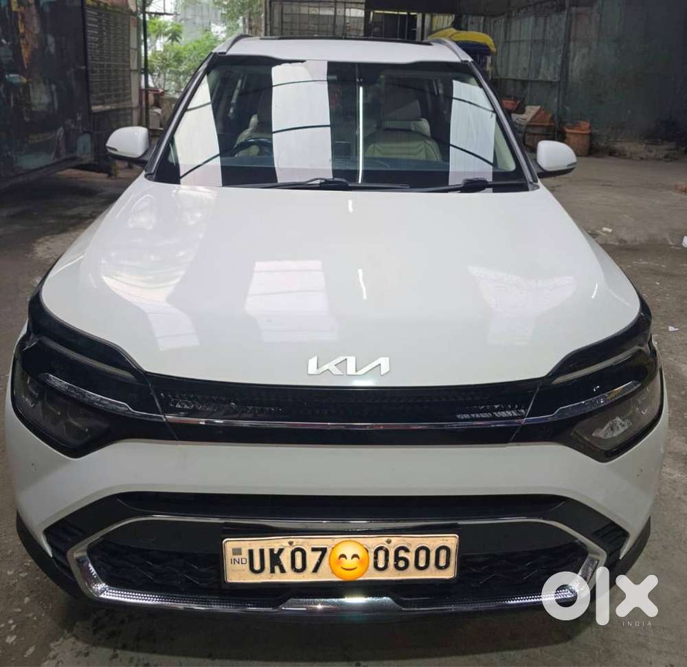 Kia Carens Luxury Plus Diesel 2022  Top Model  Single Owner