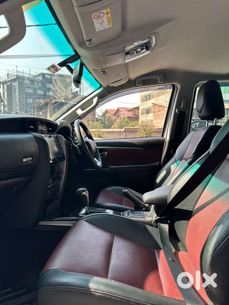 Toyota Fortuner Legender 4x4 At 2.8, 2025, Diesel