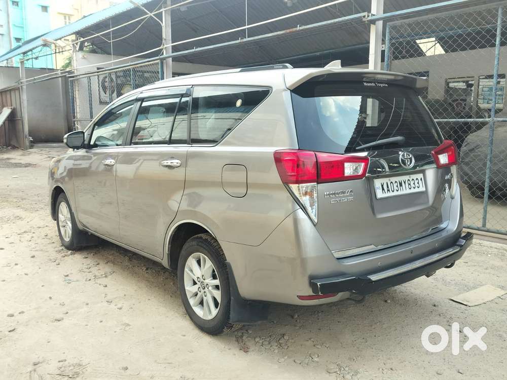 Toyota Innova Crysta 2.4 Vx Mt 8s, 2016, Diesel