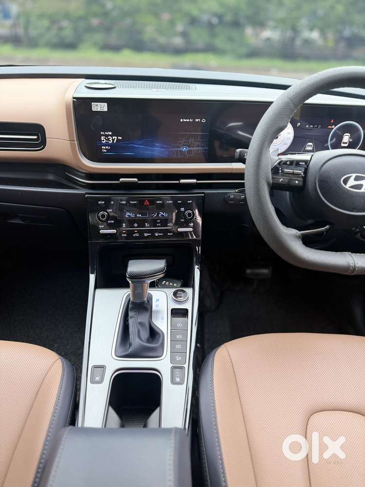 Hyundai Alcazar Signature 1.5 Petrol Dct 7str, 2025, Petrol