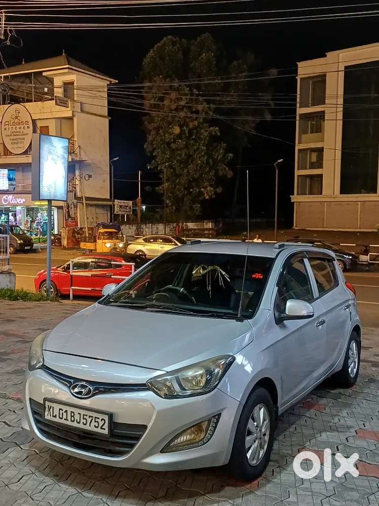 Hyundai I20 2012 December Petrol 124000 Km Driven