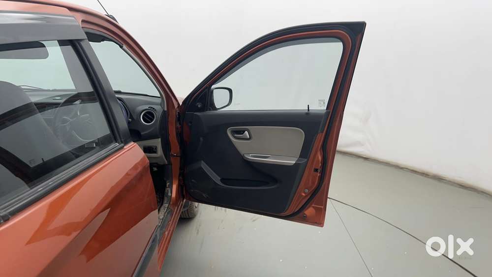 Maruti Suzuki Alto K10 Vxi, 2017, Petrol
