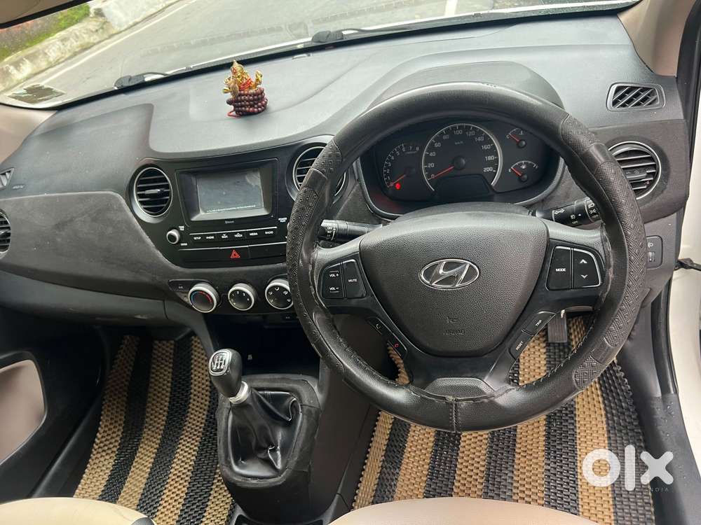 Hyundai Grand I10 Sportz, 2017, Petrol