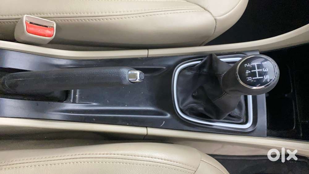 Maruti Suzuki Ciaz 1.5 Alpha Shvs Petrol, 2019, Petrol