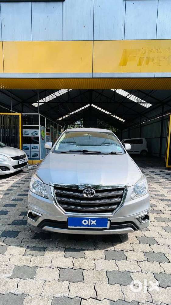 Toyota Innova 2.5 G (diesel) 7 Seater Bs Iv, 2015, Diesel
