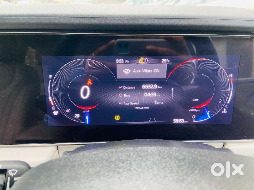Mahindra Xuv700 2.2 Ax 7 Diesel Mt Luxury Pack Str, 2022, Diesel