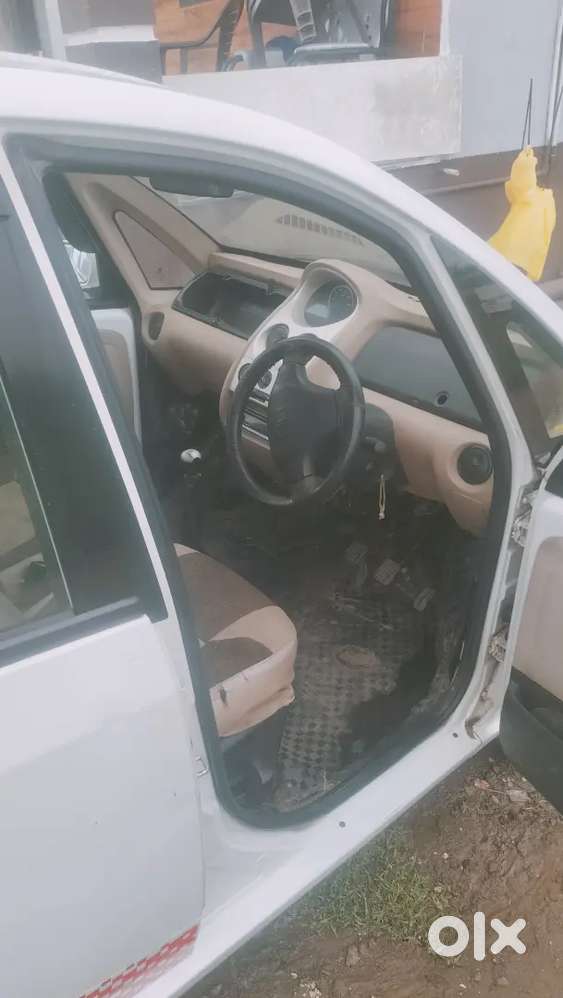 Tata Nano Xm 2012
