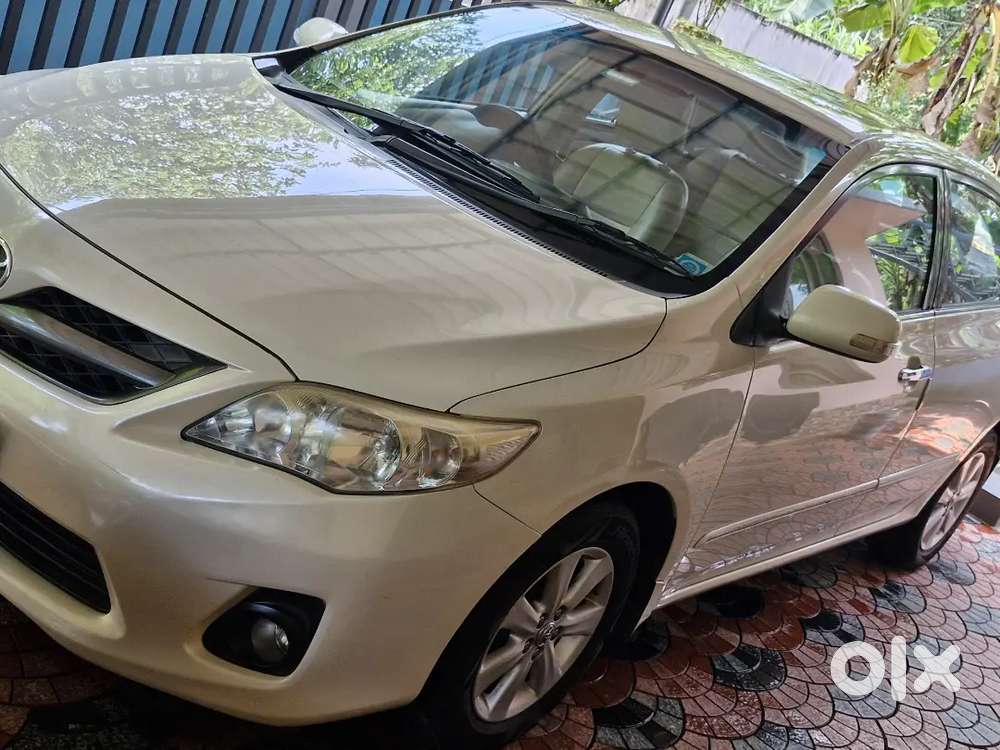 Toyota Corolla Altis 2013 Diesel 120000 Km Driven