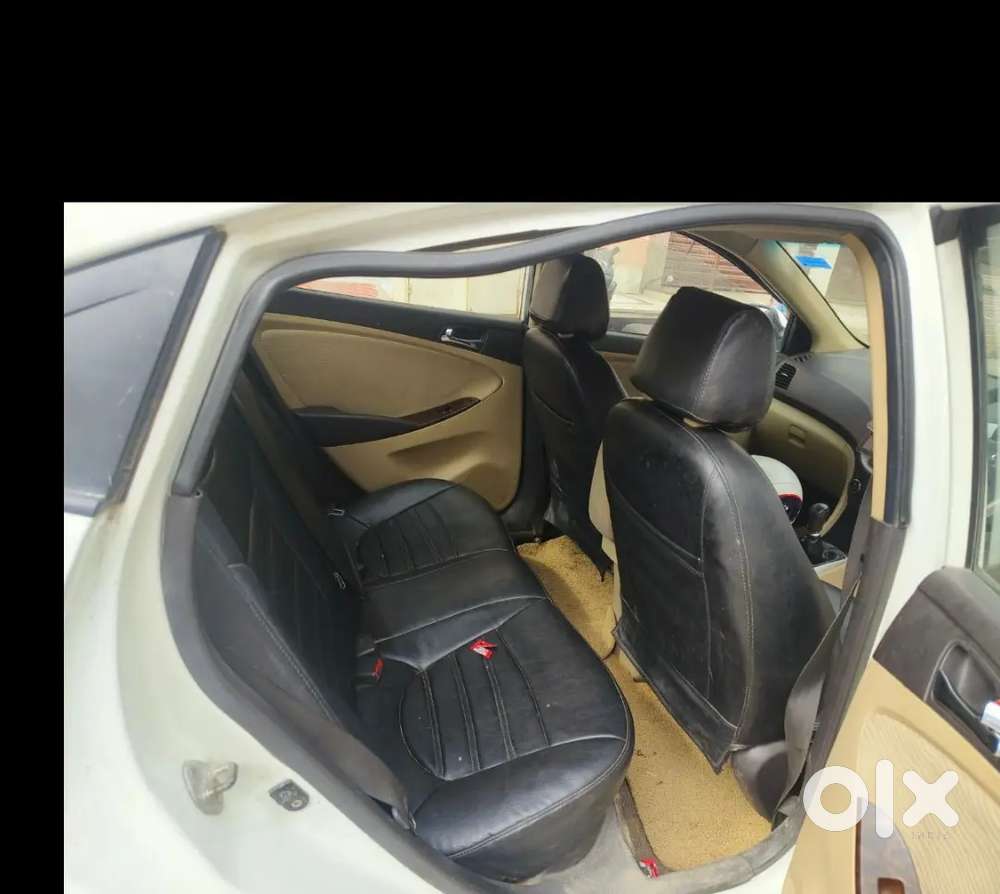 Verna Fluidic Crdi1.6 Diesel (2011december) - Crystal White 2nd Owner