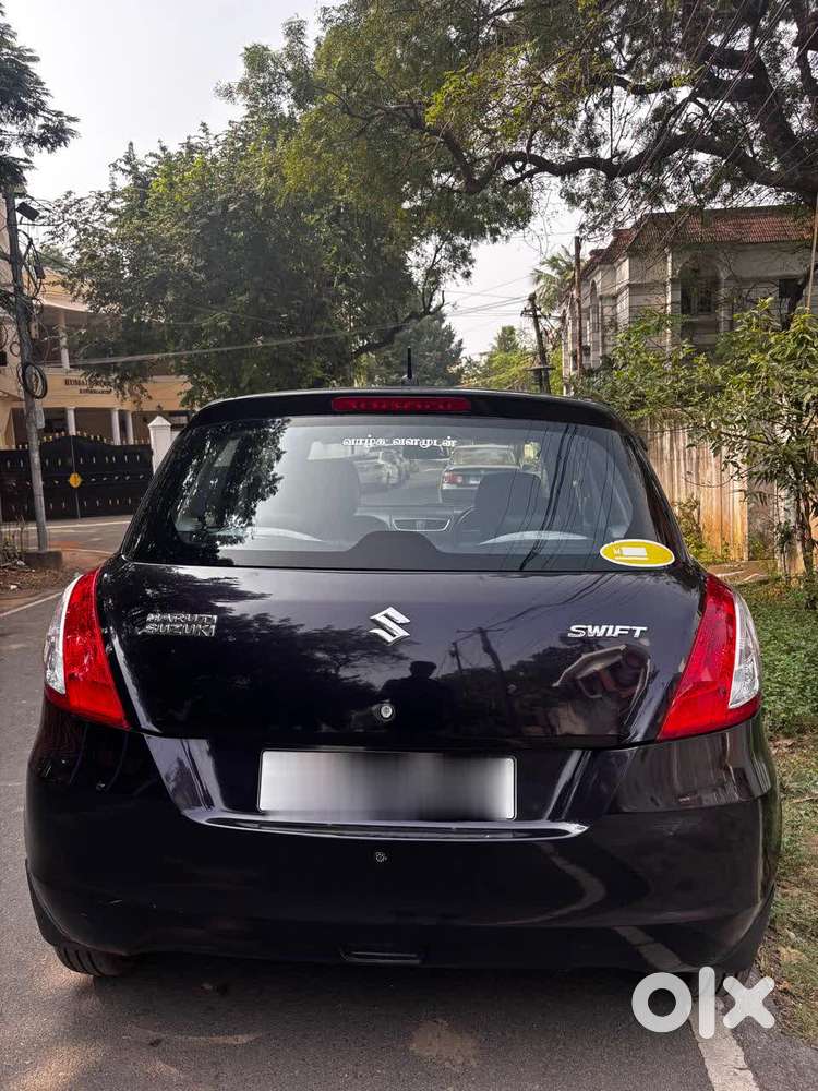 Maruti Suzuki Swift Lxi Optional-o, 2017, Petrol