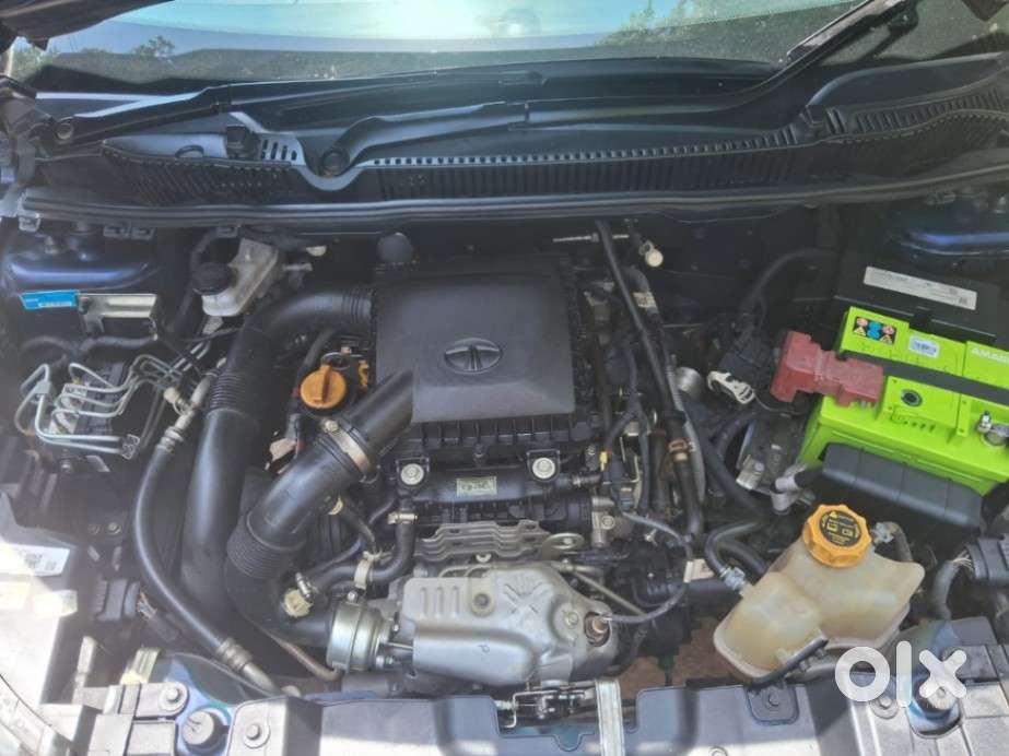 Tata Nexon 1.2 Revotron Xza Plus Premium, 2023, Petrol