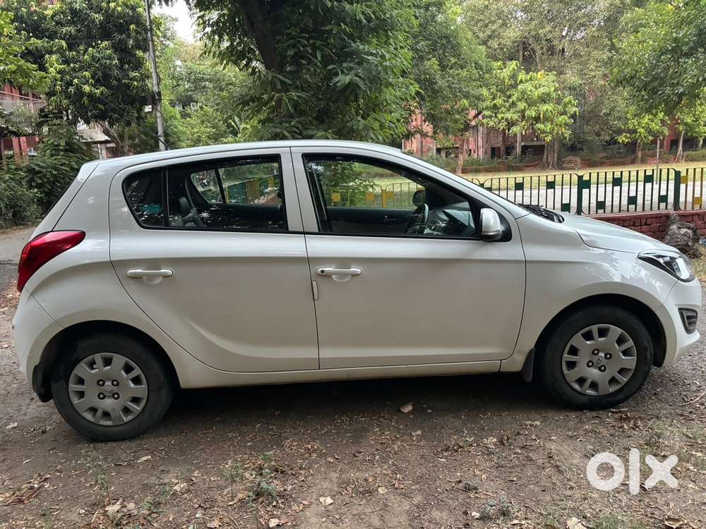 Hyundai I20 2013 Cng & Hybrids Well Maintained