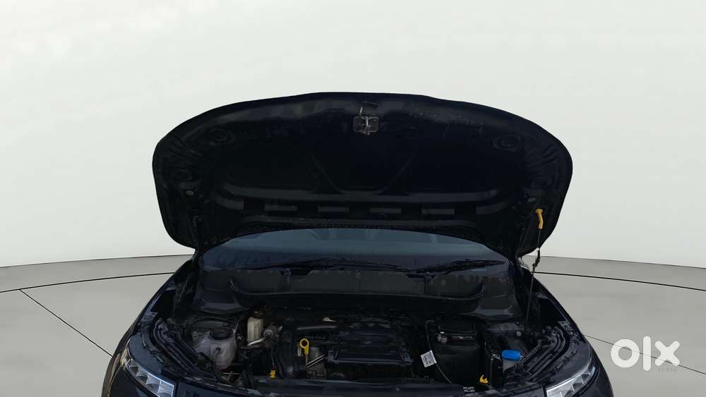 Skoda Kylaq Signature Plus, 2025, Petrol