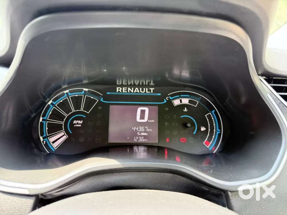 Renault Triber Rxl, 2021, Petrol