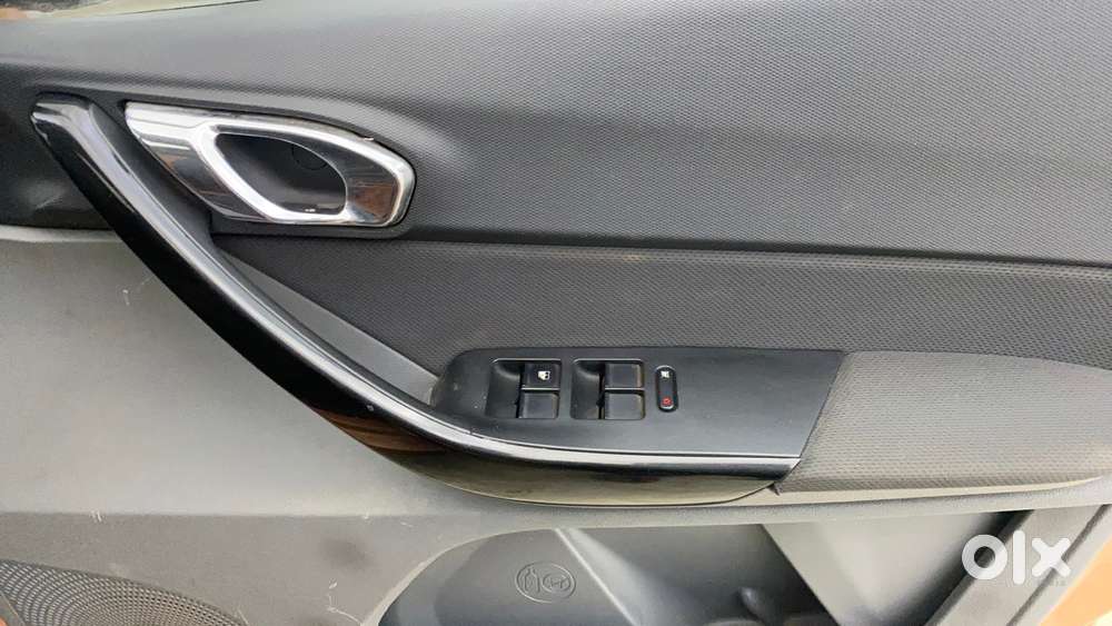 Tata Tigor 1.2 Revotron Xz Option, 2017, Petrol