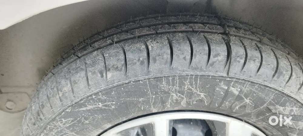 Gari Tiptop Condition Ase. 4 Tyres Brand New