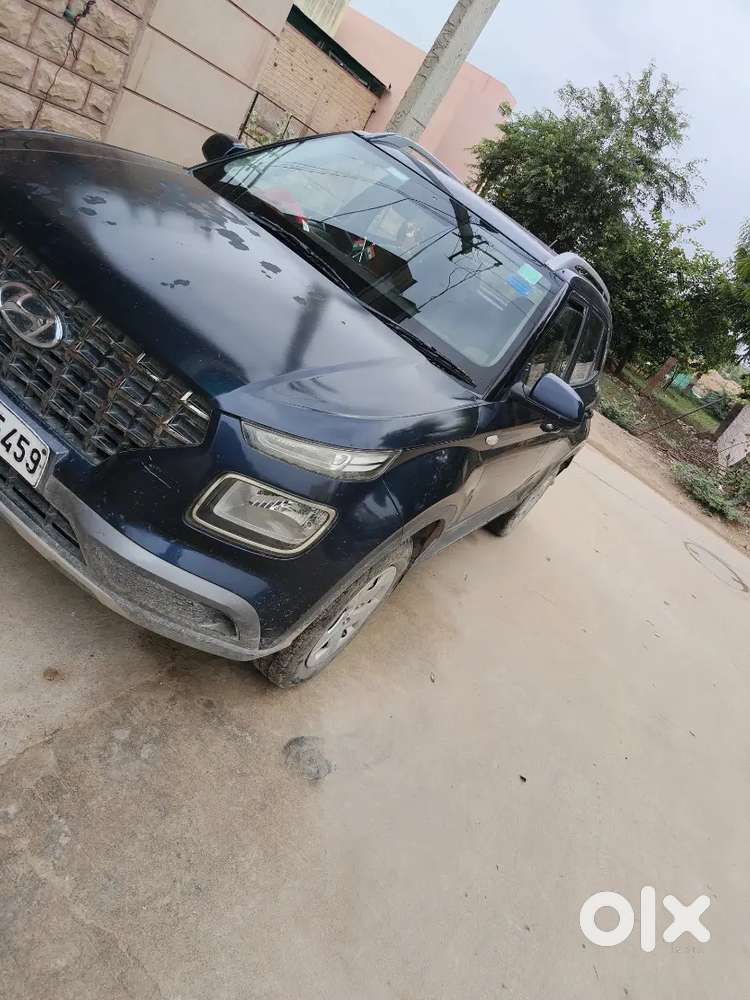 Hyundai Venue Sx Petrol 2020 Model