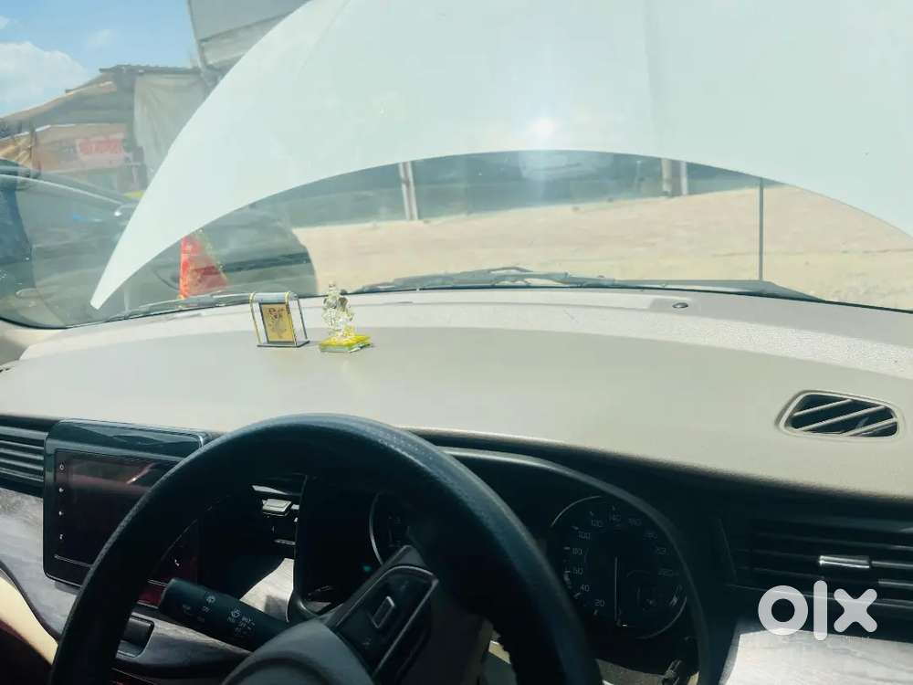 Toyota Rumion 2025 Petrol Well Maintained