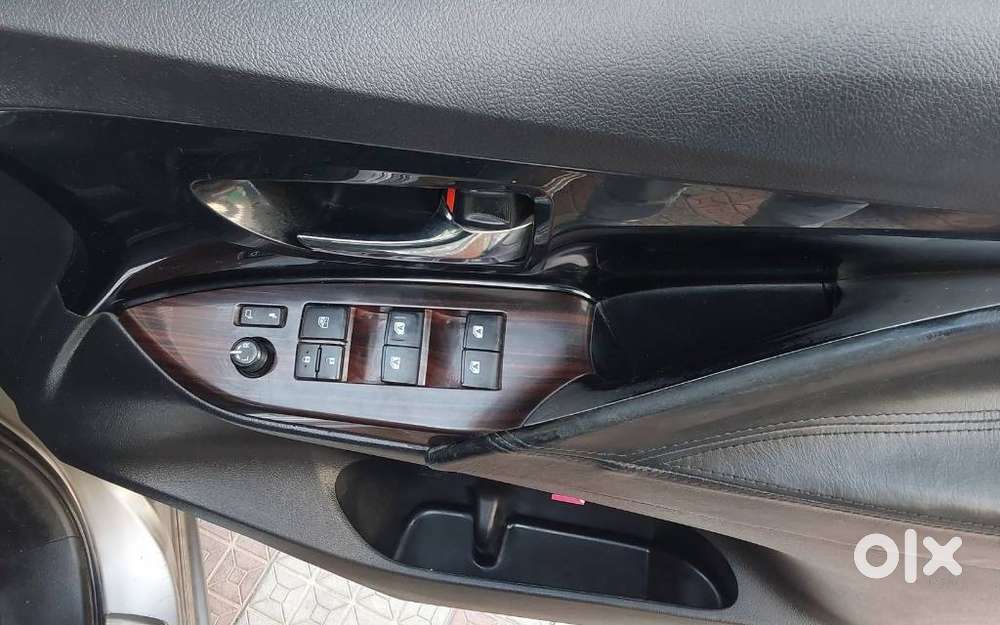 Toyota Innova Crysta 2.4 Vx Mt 8s, 2020, Diesel